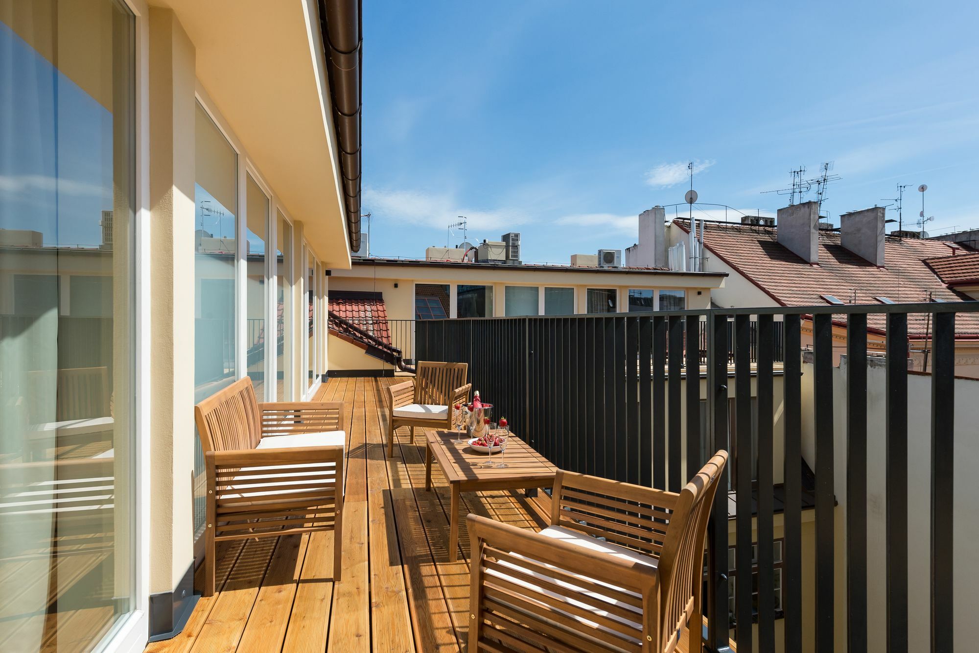 Jindrisska Apartments Prag Exteriör bild